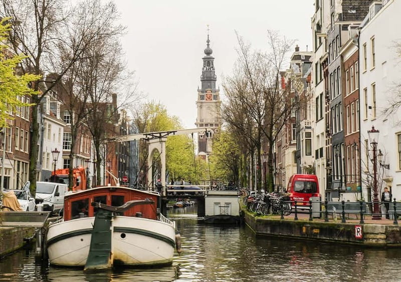 Amsterdam: German Canal Cruise with Unlimited Drinks Option - Should You Book This German Canal Cruise?