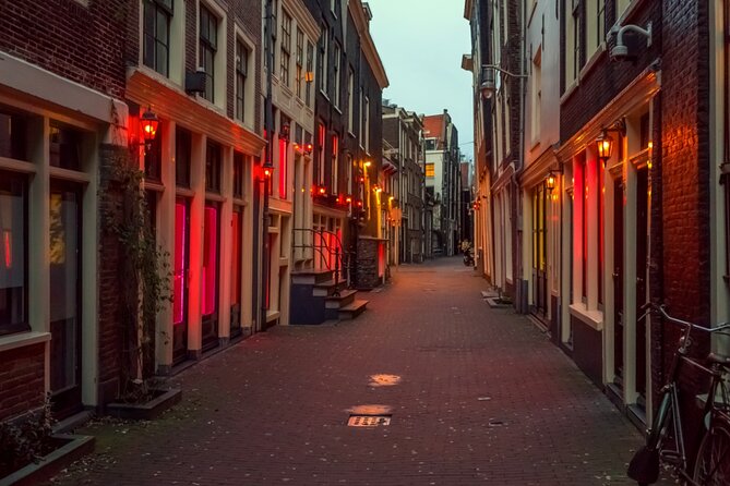 Amsterdam Ghost Hunt: Self-Guided Mystery Adventure - What the Amsterdam Ghost Hunt really is, and why it feels fun