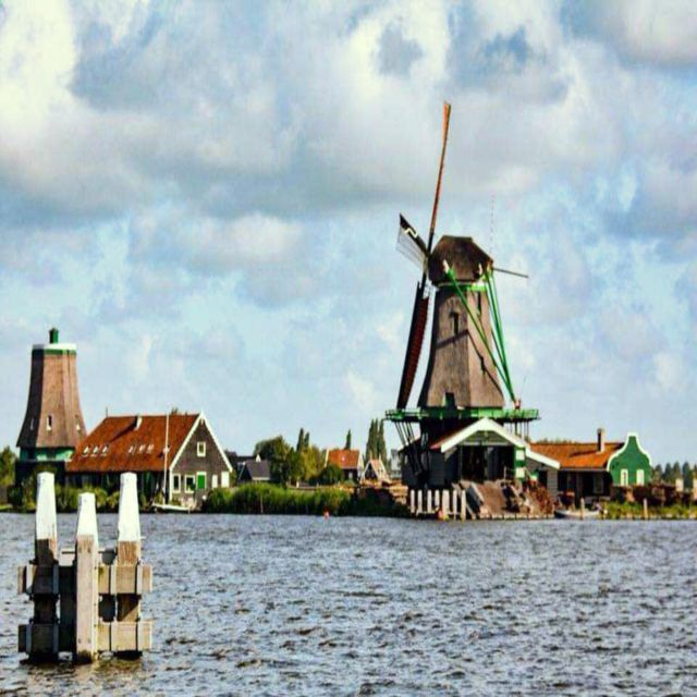 Amsterdam: Giethoorn and Zaanse Schans Windmills Day Tour - Finding De Ruijterkade and Your White-Umbrella Guide