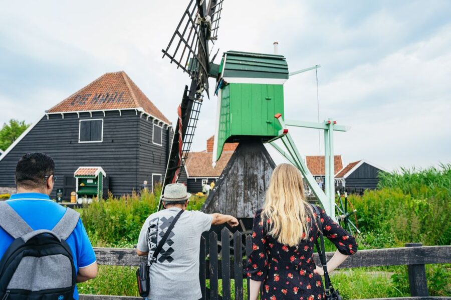 Amsterdam: Giethoorn, Volendam, and Zaanse Schans Tour - Who This Tour Fits Best, and Who Should Skip It
