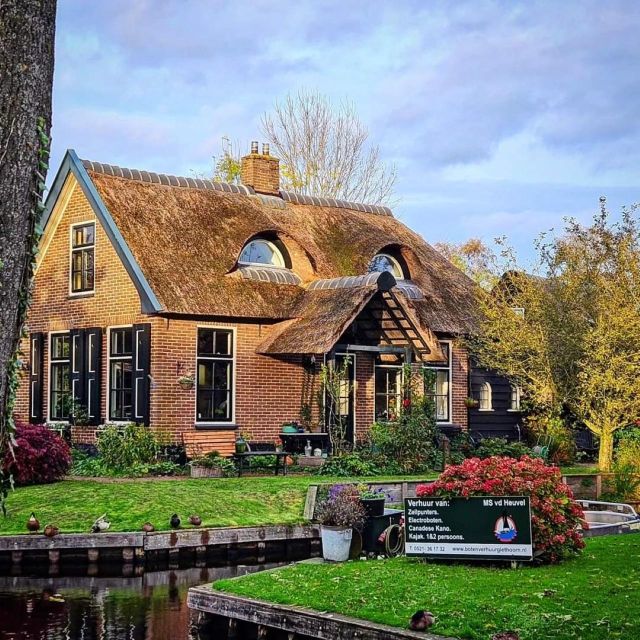 Amsterdam: Giethoorn, Zaandam & Zaanse Schans Tour w/ Pickup - Zaanse Schans: Windmills, Guided Time, and Local Craft Stops