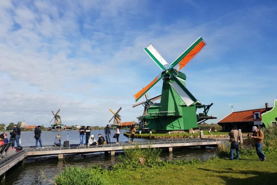 Amsterdam: Giethoorn, Zaandam & Zaanse Schans Tour w/ Pickup - The Drive Past Flevoland and IJsselmeer