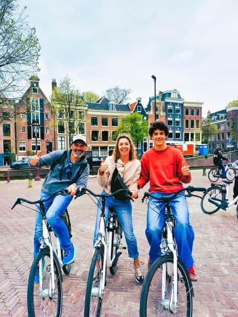 Amsterdam: Guided bike tour in French off the beaten track - The National Holocaust Names Monument: Time to Read, Not Just Ride