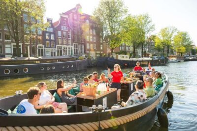 Guided Open Boat Cruise Unlimited Drinks Option