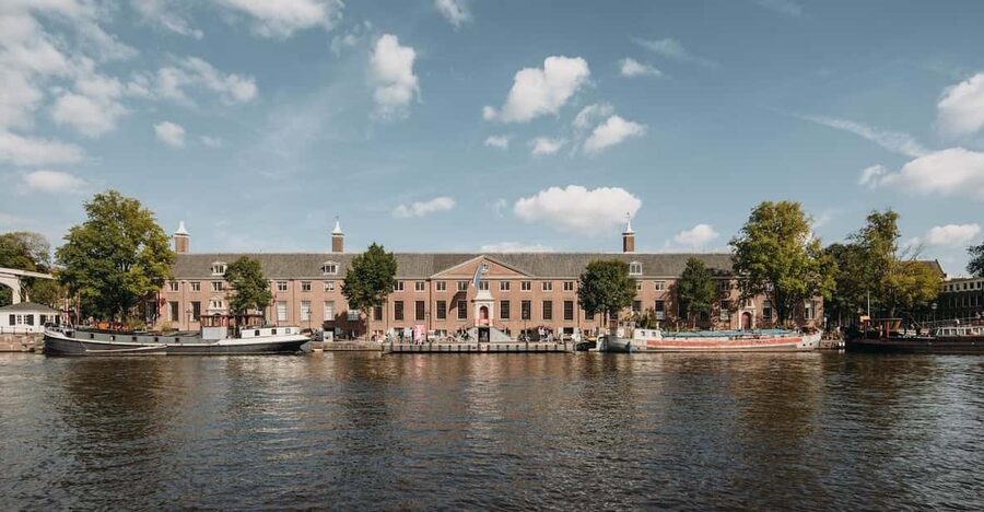 Amsterdam: H'ART Museum Entry Ticket - Why this museum feels different: courtyard calm and café energy