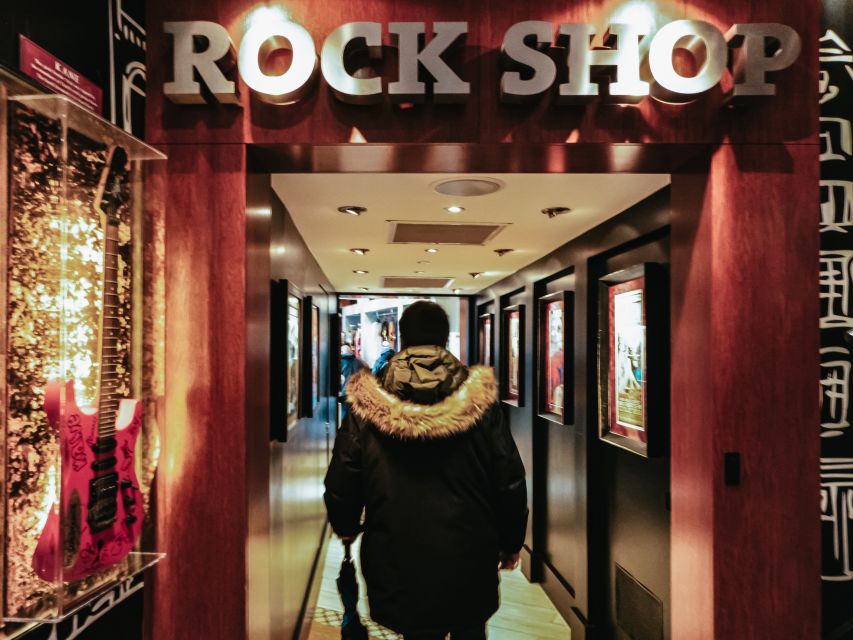 Amsterdam: Hard Rock Cafe Experience - A Canal-Edge Hard Rock Meal, Not a Museum Stop