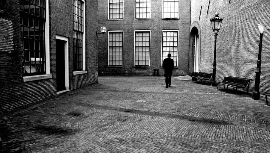 Amsterdam: Haunted History and Ghost Walking Tour - The Waag’s Purgatory: Enlightenment science with a supernatural aftertaste