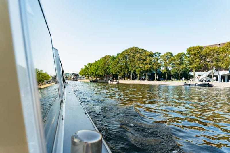 Amsterdam: Heated Canal Cruise Including Audioguide - Audioguide Setup: How to Get the Right Language Without Fuss
