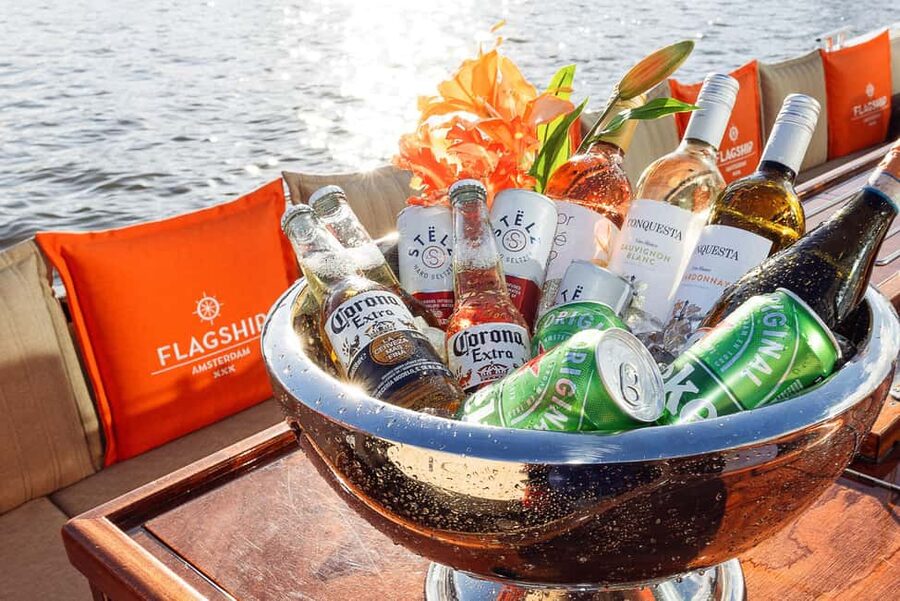 Amsterdam: Heated Canal Cruise with Unlimited Drinks & Bite - Key Highlights Worth Planning For