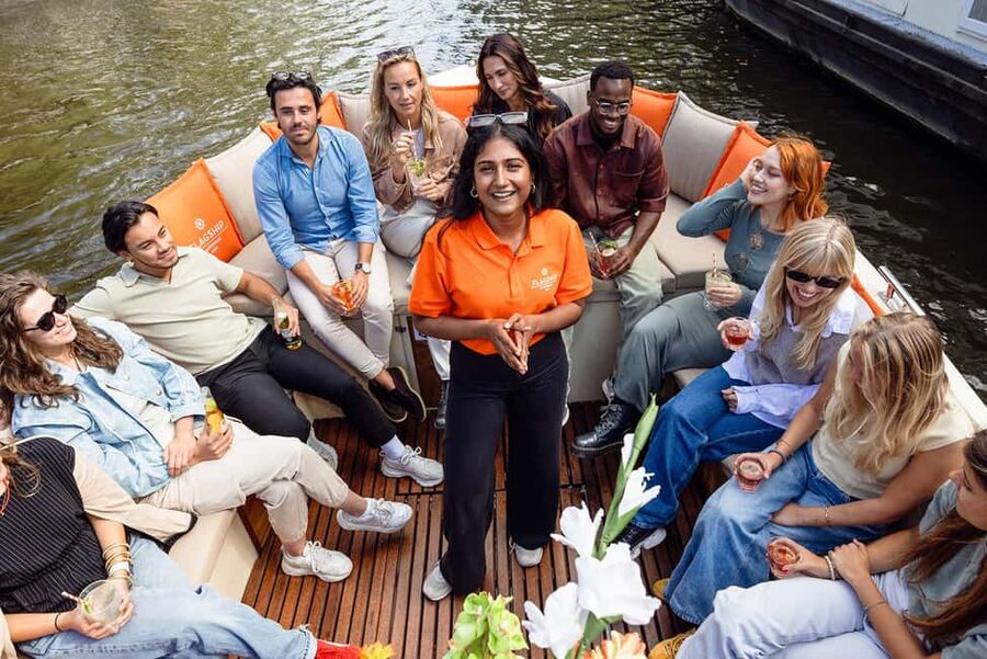 Amsterdam: Heated Canal Cruise with Unlimited Drinks & Bite - Who This Cruise Fits Best (And Who Might Skip It)