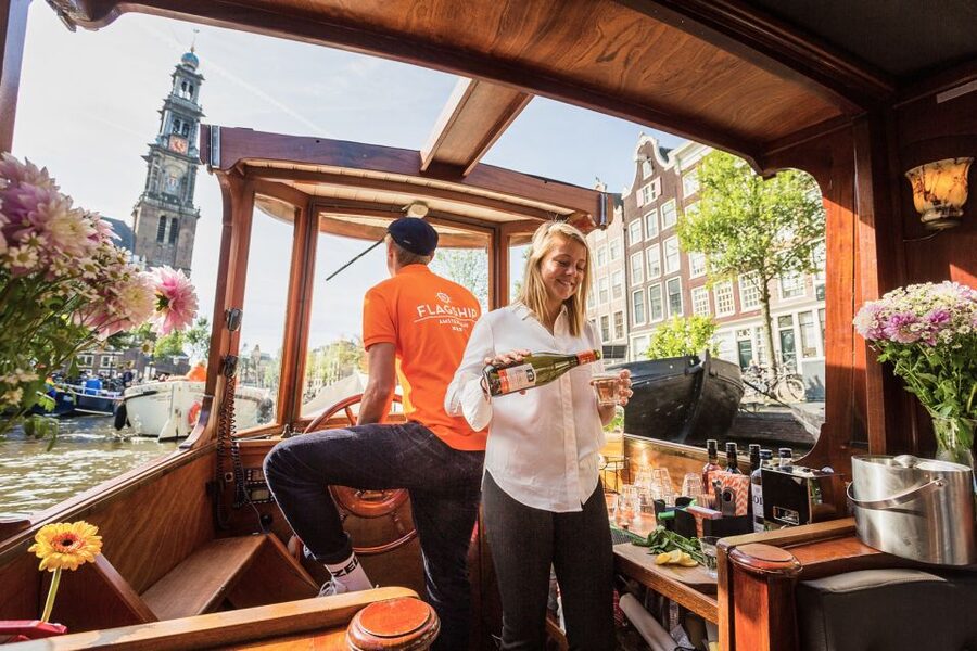 Amsterdam: Heated Canal Cruise with Unlimited Drinks & Bite - Price and Value: Why $18 Can Make Sense in Amsterdam