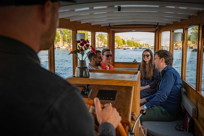 Amsterdam Highlights Canal Cruise with a Drink - Meeting at H’ART Museum and What 1.5 Hours on the Water Looks Like