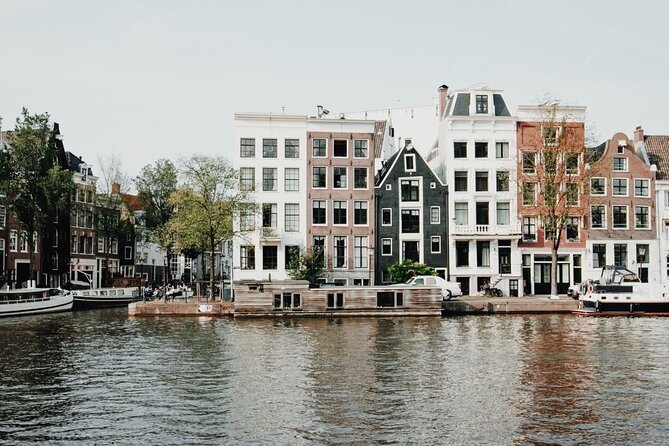 Amsterdam Highlights Walking Tour - Oude Kerk: Gothic architecture and why this area is complicated