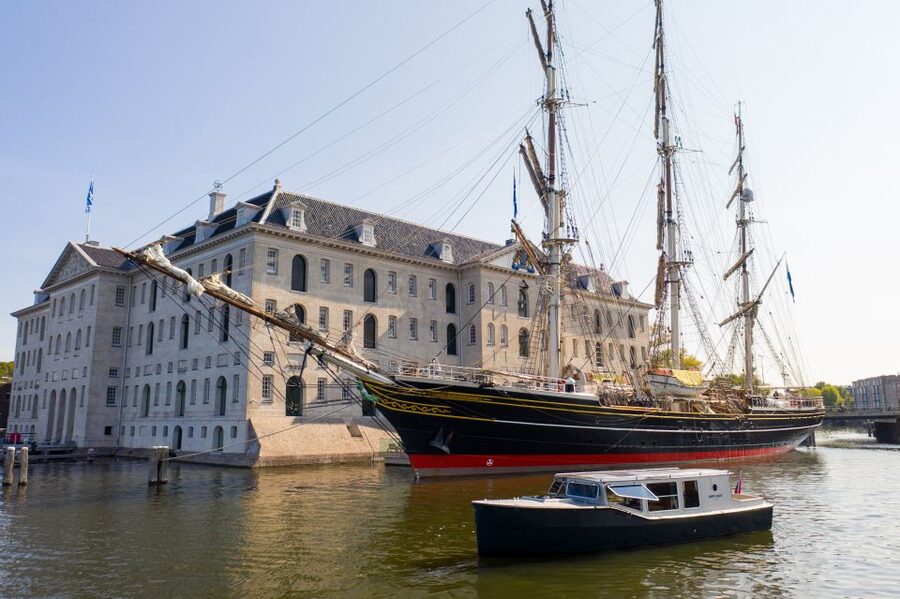 Amsterdam: Historic Boat Cruise with open bar and nibbles - Key moments that make this cruise worth your time