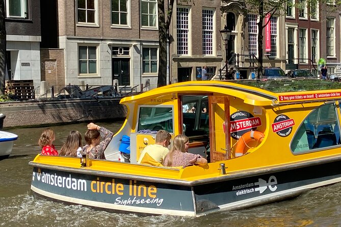 Amsterdam: Historic City Sightseeing Canal Cruise - Leidsegracht and De Beulingsloot: smaller canals, stronger sense of place