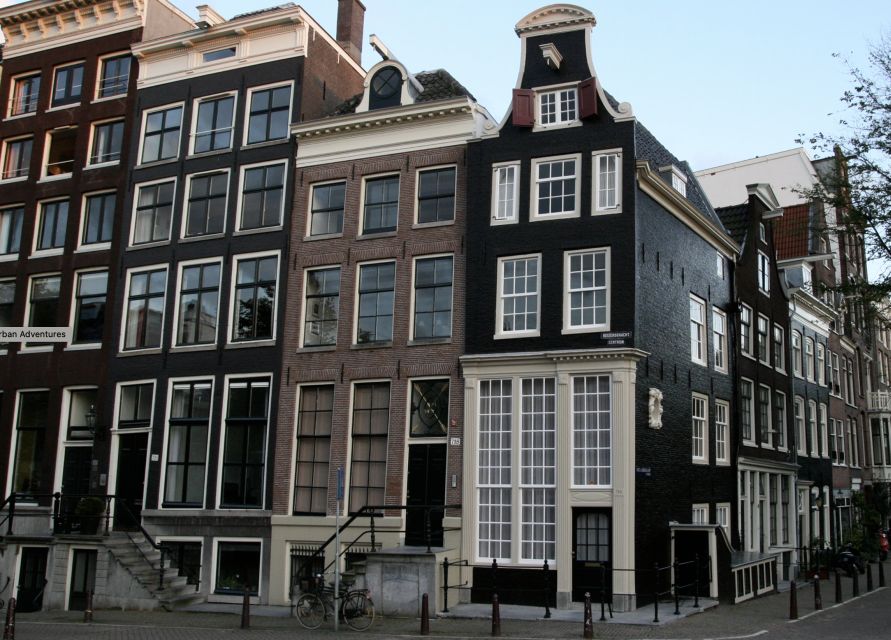 Amsterdam: History, Culture & Hidden Gems Walking Tour - Chinatown and Nieuwmarkt: walls, Waag, and the art-guild connection near Rembrandt