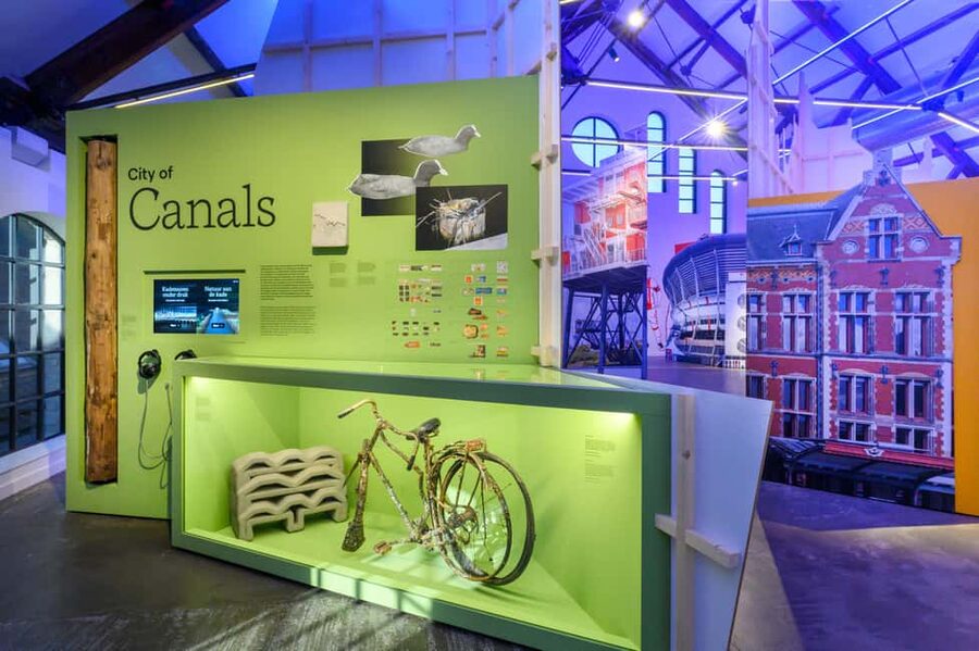 Amsterdam in Motion Entry Ticket - Practical tips to get more out of your 1.5 hours