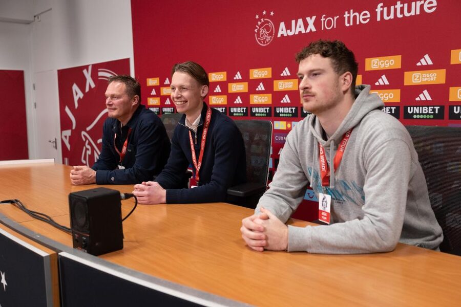 Amsterdam: Johan Cruijff ArenA Tour with Optional Guide - Food and shopping perks you will actually use