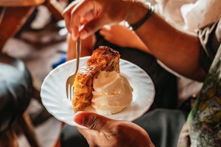 Amsterdam: Jordaan District Local Food Walking Tour - Jordaan is the secret ingredient for Dutch food