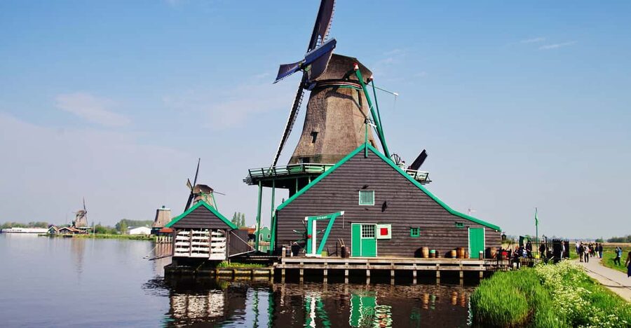 Amsterdam: Keukenhof, Zaanse Schans, and Rotterdam Day Tour - Why This Amsterdam Day Trip Feels Like Three Visits in One