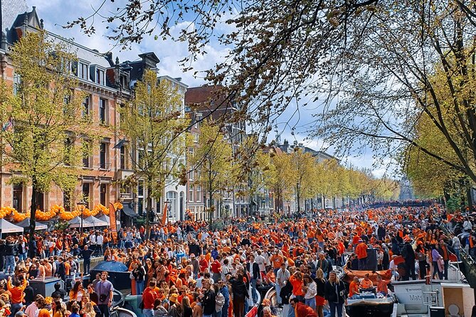 Amsterdam King’s Day Boat Party with Unlimited Drinks 2026 - Unlimited drinks on board, plus the rules that keep it comfortable