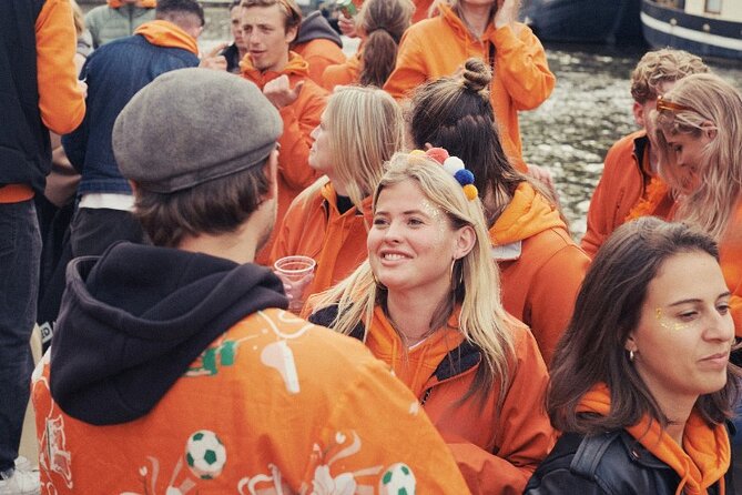 Amsterdam King’s Day Boat Party with Unlimited Drinks 2026 - What to do about snacks, if you don’t want the day to slow down