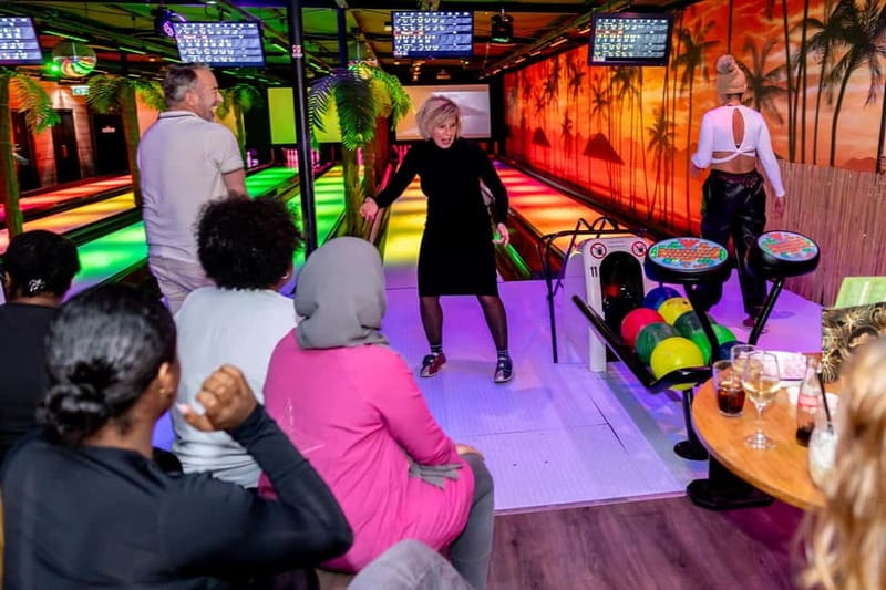 Amsterdam: LED Bowling Experience - Getting There and Making Your Hour Count