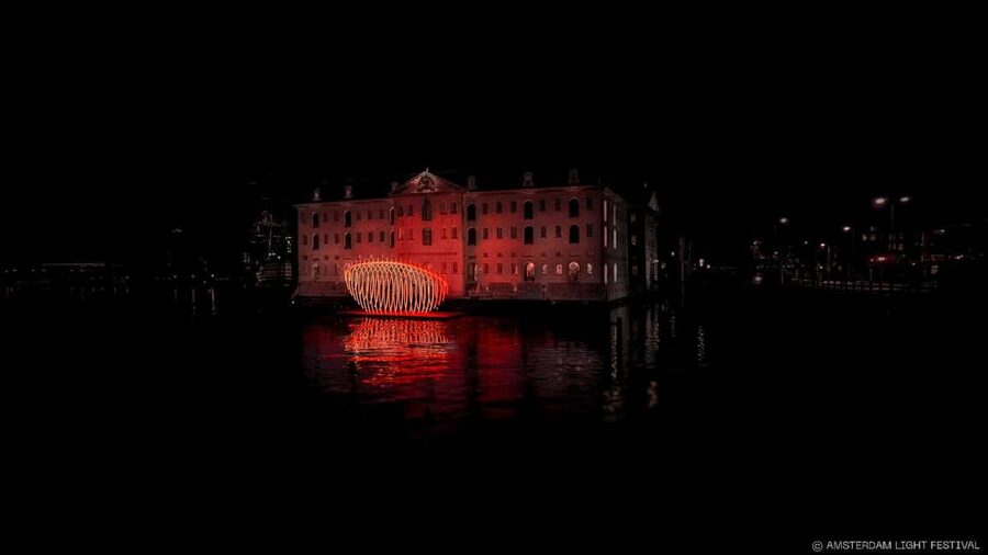 Amsterdam: Light Festival Boat+Unlimit.Drinks & Snack Option - Snacks, hot drinks, and the winter comfort factor