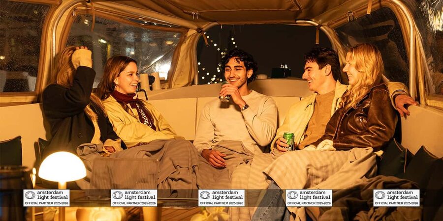 Amsterdam: Light Festival Boat+Unlimit.Drinks & Snack Option - Price and value: is $35 fair for a Light Festival night?