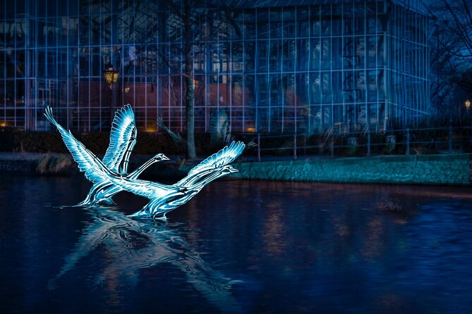 Amsterdam: Light Festival Boat with Unlimited Drinks & Snack - The Onboard Narration: Where the Lights Become Meaningful