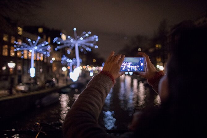 Amsterdam Light Festival: Canal Cruise + Bite & Unlimited Drinks - Meeting at Prins Hendrikkade 33A, and How Boarding Runs