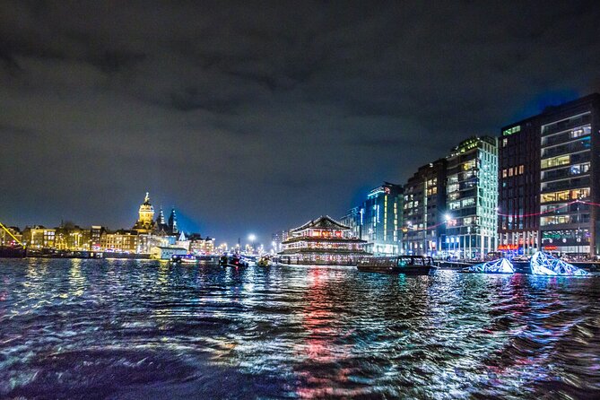 Amsterdam Light Festival: Canal Cruise + Snack & Unlimited Drinks - Who this cruise suits best, and who may feel let down