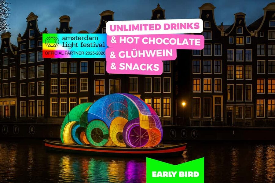 Amsterdam: Light Festival Cruise + Stroopwafel & Hot Choco - Boarding at Prins Hendrikkade or Zwanenburgwal, and how to get good views
