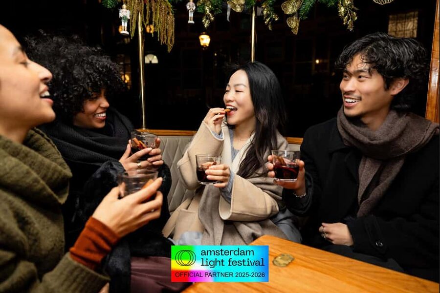 Amsterdam: Light Festival Cruise + Stroopwafel & Hot Choco - Should you book the Amsterdam Light Festival cruise with stroopwafel and hot chocolate?