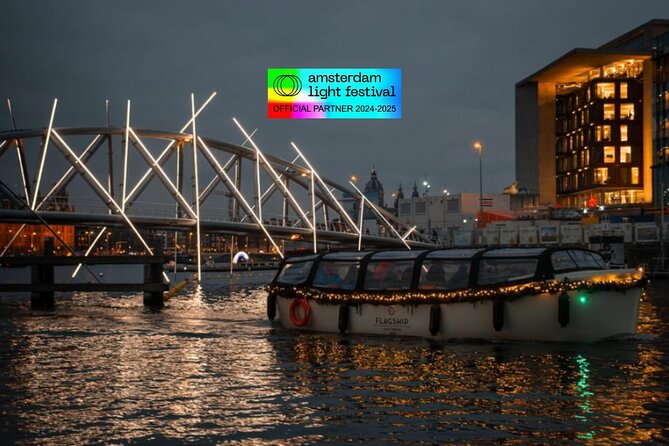 Amsterdam Light Festival: Cruise Unlimited Drinks & Bite option - Snacks and Stroopwafel: A Small Comfort, Not a Meal