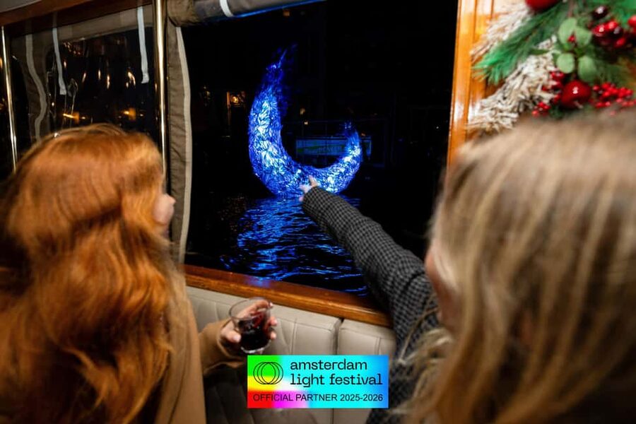 Amsterdam: Light Festival Heated Cruise + Hot Choco + Snack - Price reality: is $31 worth it for a 75-minute Light Festival cruise?