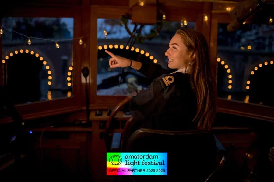 Amsterdam: Light Festival Heated Cruise + Hot Choco + Snack - Should you book the Amsterdam Light Festival Heated Cruise?