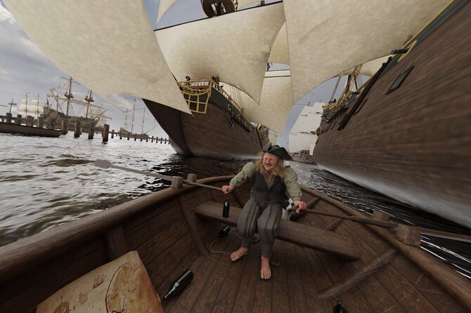 Amsterdam: Luxury Canal Cruise with Historic VR Experience - Audio Tour in Dutch or English, Headset Off at the Right Time