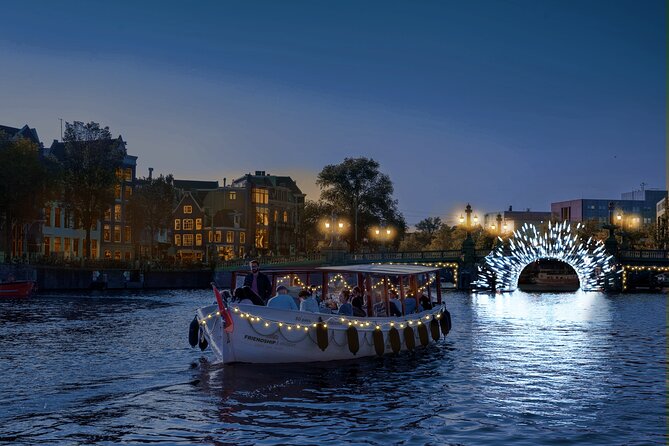 Amsterdam: Luxury Light Festival Cruise Unlimited Drinks Included - Key things to know before you board