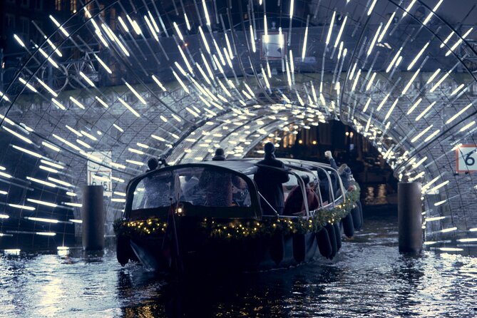 Amsterdam: Luxury Light Festival Cruise Unlimited Drinks Included - Meeting Oudezijds Voorburgwal, then straight onto the water
