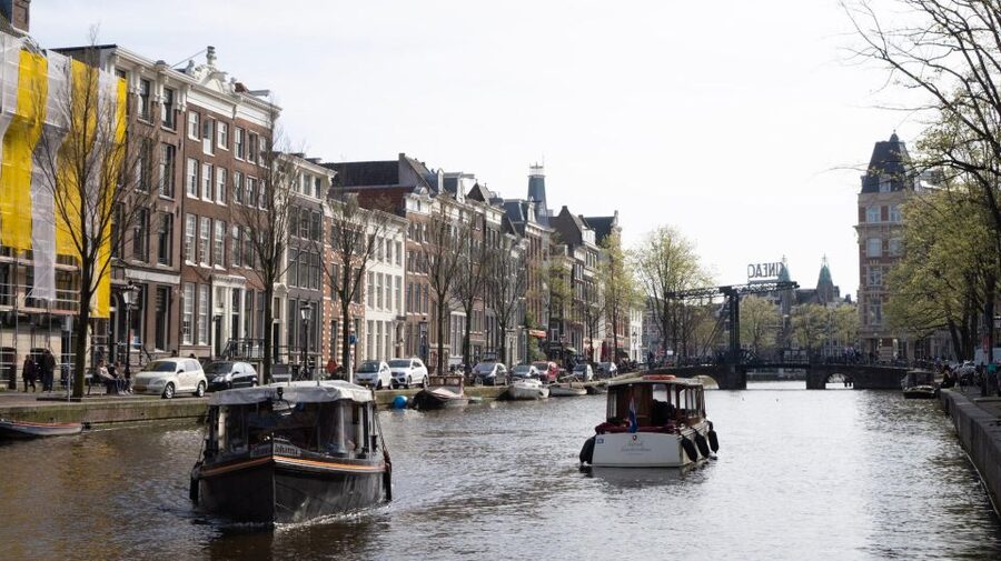 Amsterdam: Luxury Private Boat Tour - Key Reasons This Electric Private Canal Tour Works