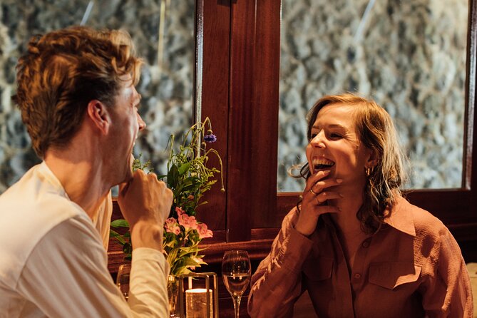 Amsterdam: Luxury Saloon Boat Cruise with Cocktails & Waffle - When to go: timing, weather, and how to dress
