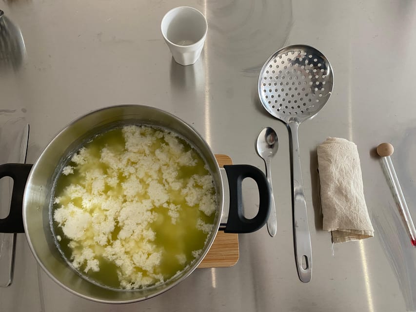 Amsterdam: Make your cheese next to De Hallen - Price and value: is $135 worth 3 hours of work?