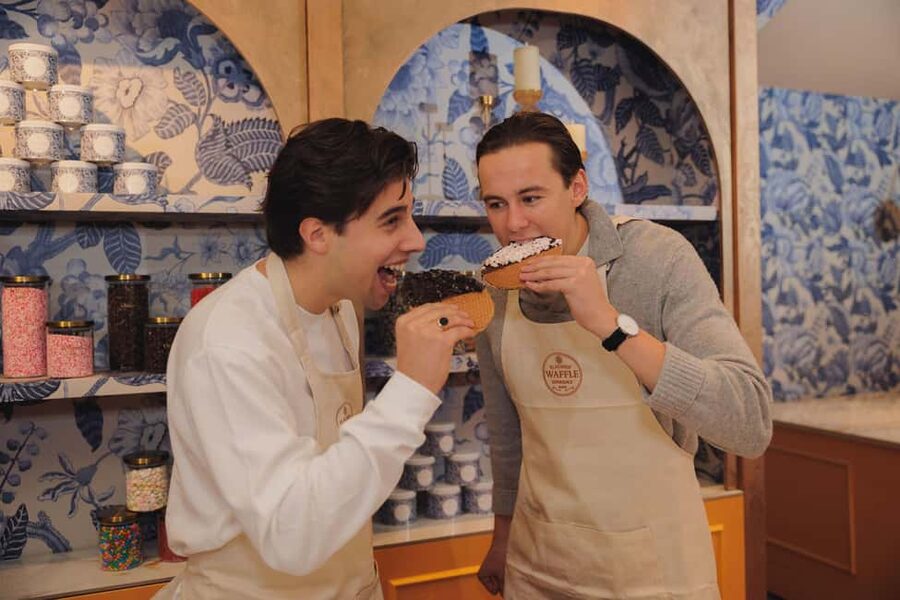 Amsterdam: Make your own Dutch Stroopwafel Workshop - Guide Style and What the Class Teaches Beyond Baking