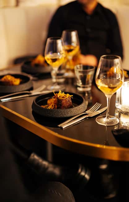 Amsterdam: Midnight Masquerade Dinner Show - Key things to know before you go