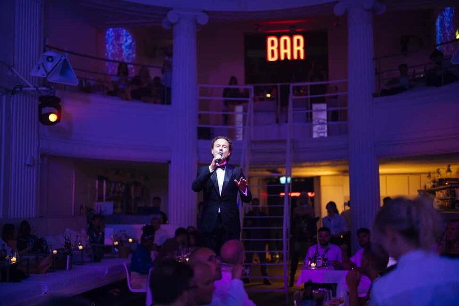 Amsterdam: Midnight Masquerade Dinner Show - Drinks, rules, and the small stuff that changes the experience