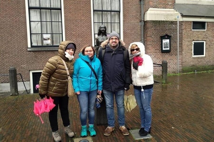 Amsterdam: Must-See Attractions Guided Walking Tour - Why this Dam Square and canals walk works in 3 hours