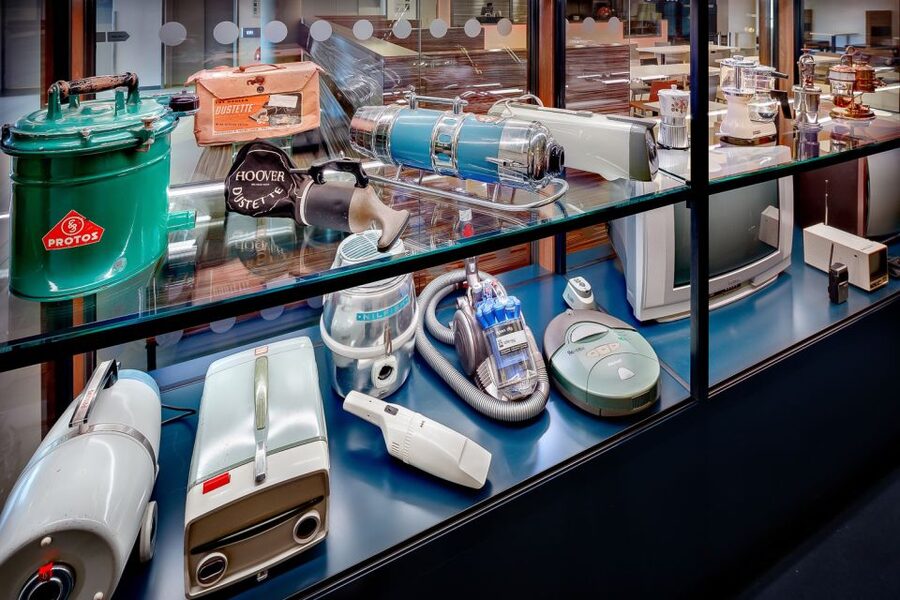 Amsterdam: NEMO Science Museum Ticket - A Self-Guided Day Across Multiple Floors of Science Play