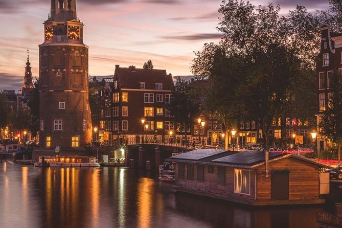 Amsterdam Night Photography Workshop with a Professional - Small-group size changes everything (and that’s the point)