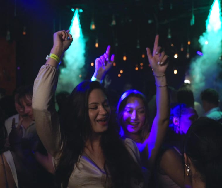 Amsterdam: Nightlife Scene 1, 2, or 3-7 Day Ticket - Extra perks beyond nightlife clubs (makeup, transport credits, and popcorn)